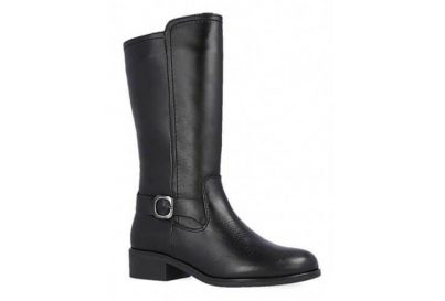 ¿Buscas un calzado que pegue con todo? Las botas negras mujer son la mejor opción