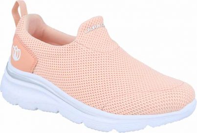 Las deportivas con cuña interior: entre las tendencias de esta primavera-verano 2022